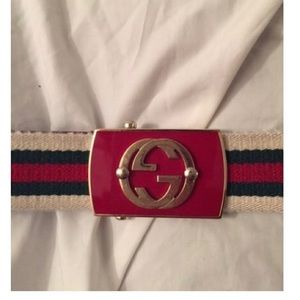 Gucci Classic Red and Green Adjustable belt .